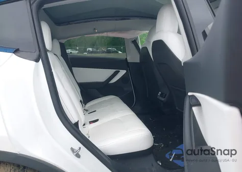 2021 Tesla Model Y Long Range Dual Motor All-Wheel Drive из США, поврежденный, VIN 5YJYGDEE8MF151699